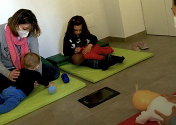 corso massaggio neonatale per genitori studio ghiringhelli varese